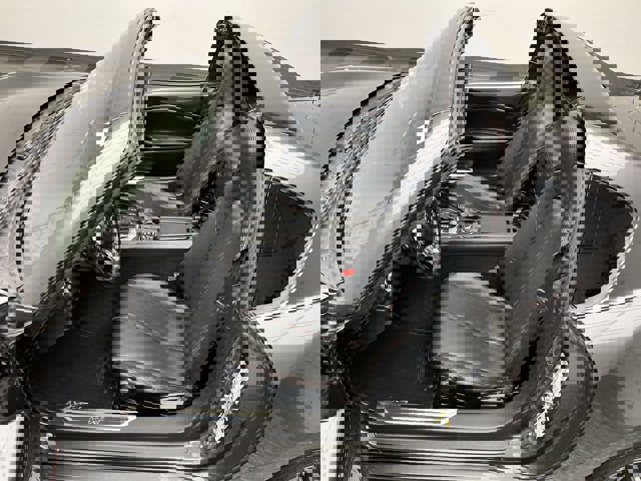 Used 2017 MAZDA MX-5 Miata RF Grand Touring image 8