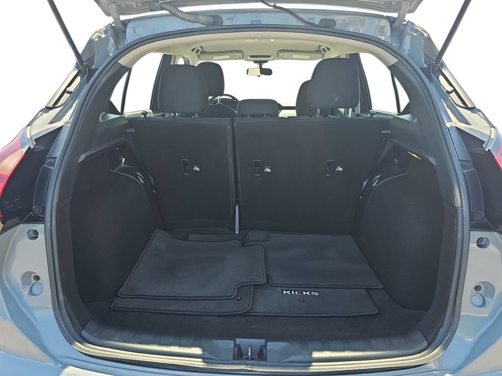 Used 2023 Nissan Kicks SV FWD image 28