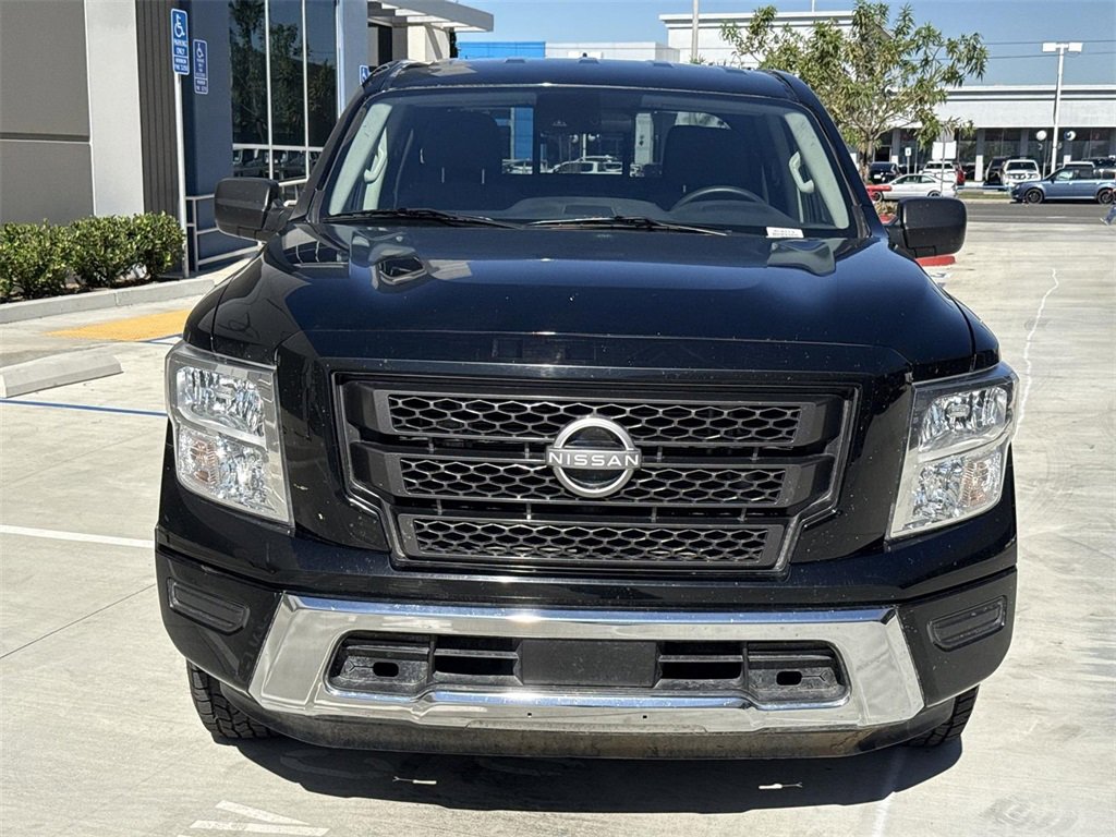Used 2023 Nissan Titan SV image 8