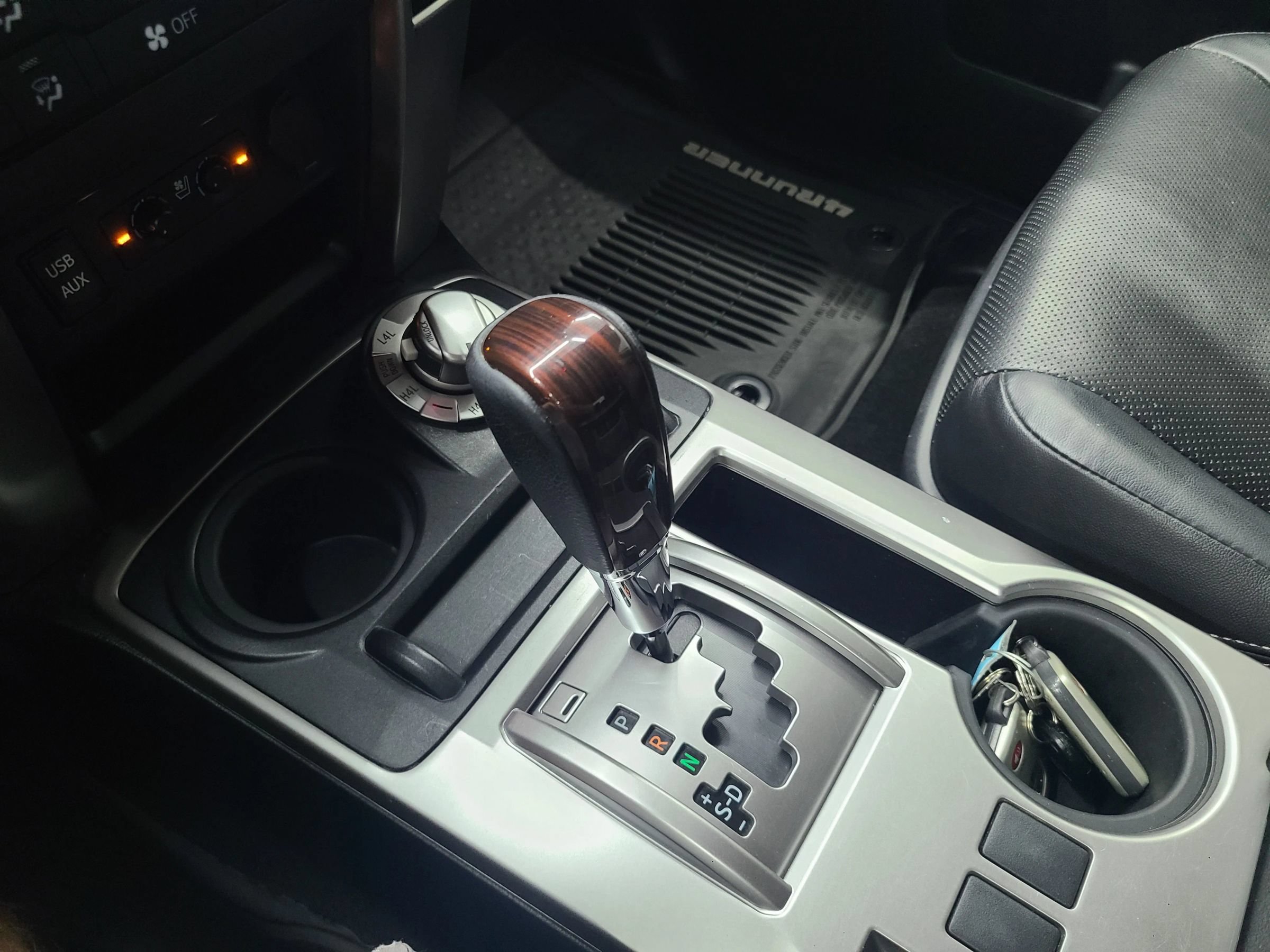 Used 2018 Toyota 4Runner Limited AWD/4WD image 36