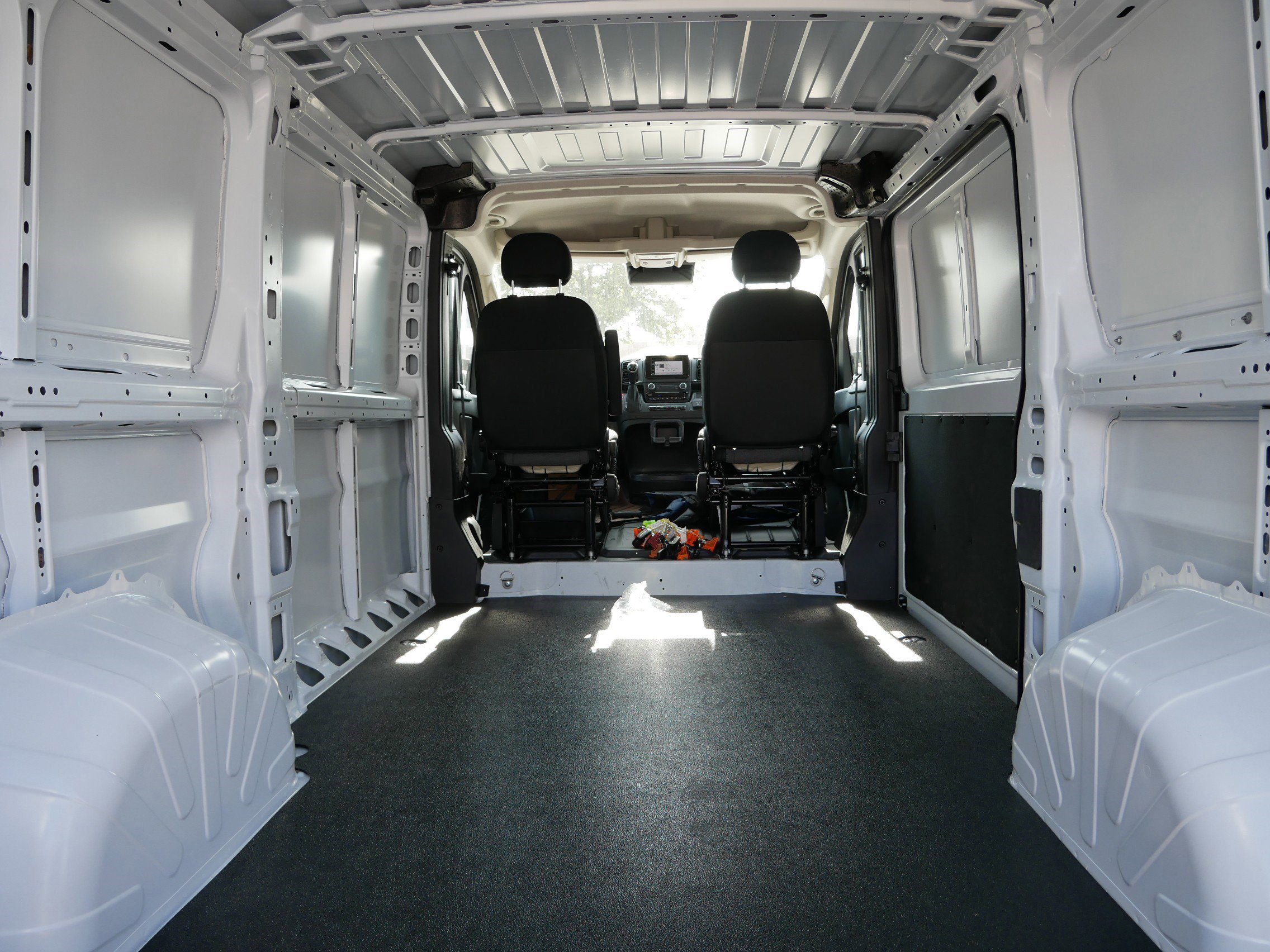 New 2026 RAM ProMaster 1500 w/ Power Group FWD image 9