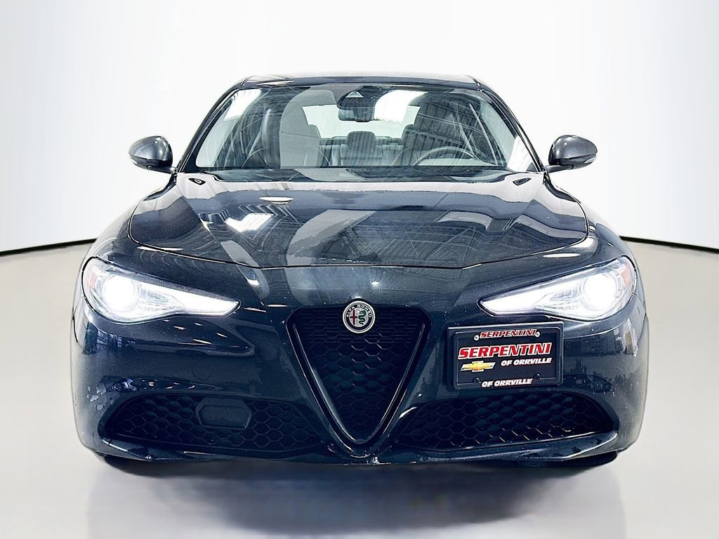 Used 2021 Alfa Romeo Giulia Sprint w/ Nero Edizione RWD image 4