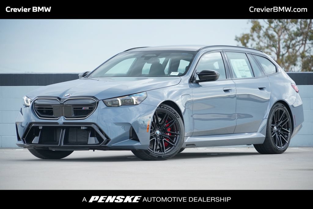 New 2027 BMW M5 Touring AWD/4WD image 1