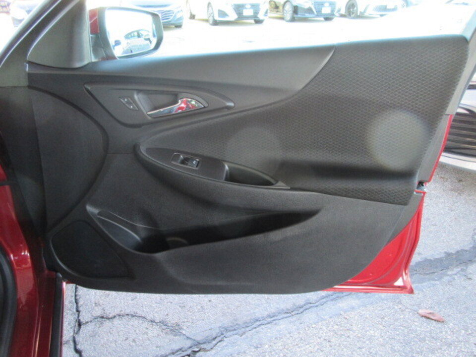 Used 2024 Chevrolet Malibu LT image 28