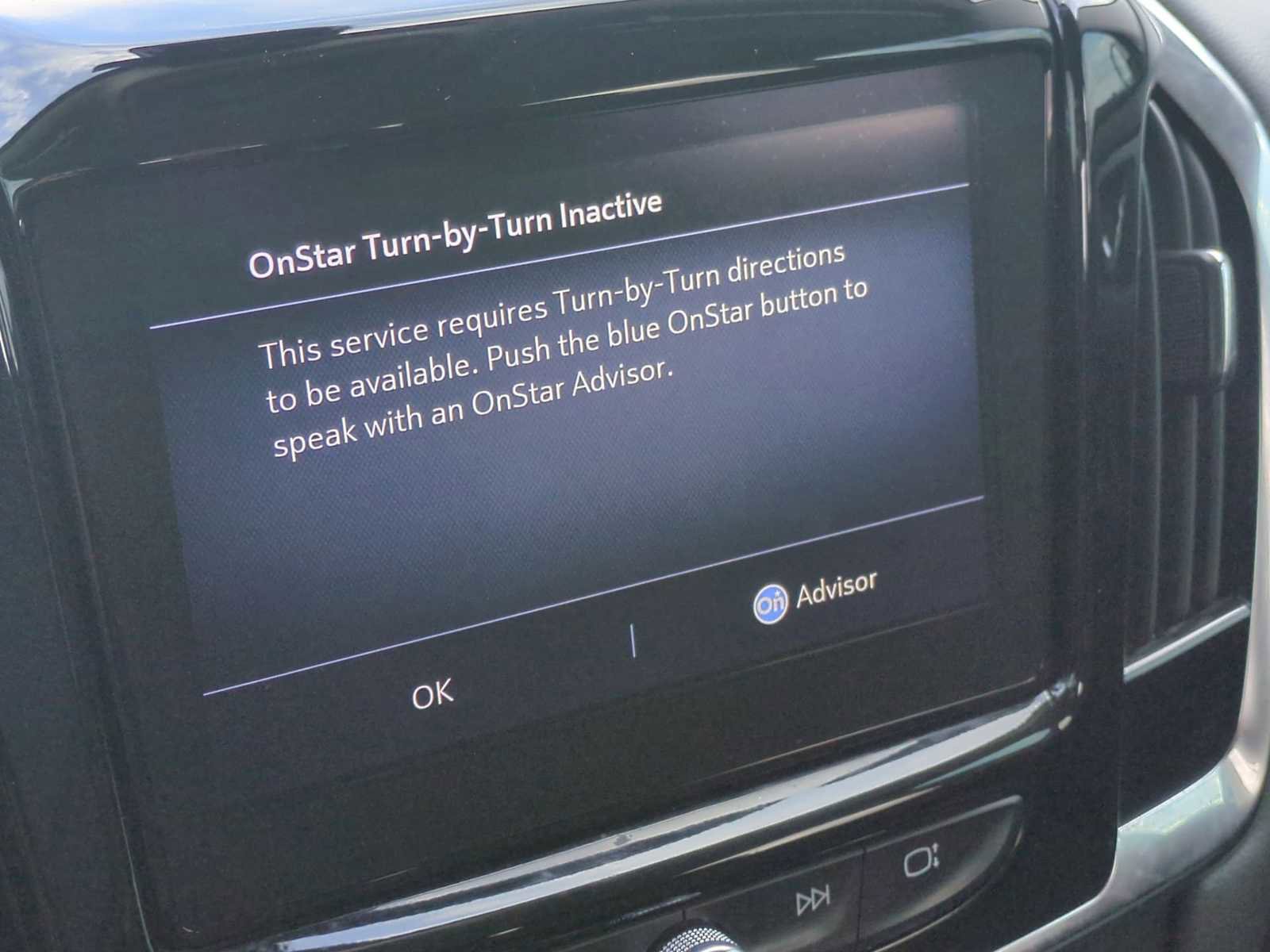 Used 2021 Chevrolet Traverse LT FWD image 14