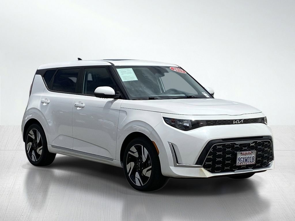 Used 2023 Kia Soul GT-Line FWD image 12