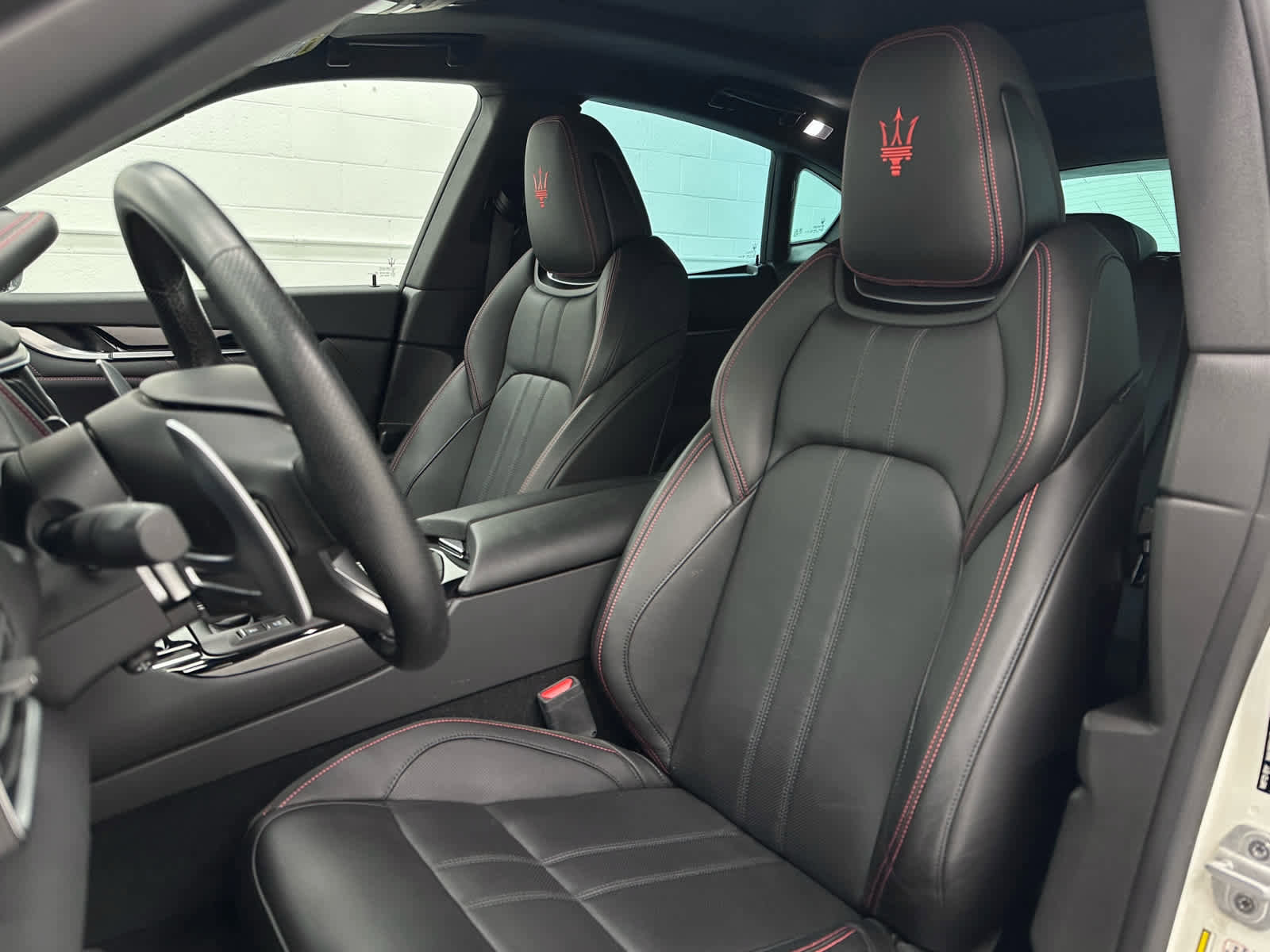 Used 2024 Maserati Levante Modena Ultima AWD/4WD image 13