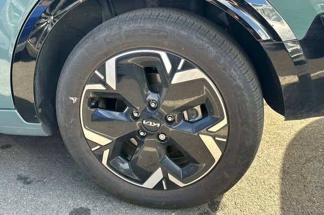 Used 2024 Kia Niro Wind FWD image 4