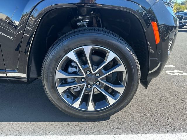 New 2025 Jeep Grand Cherokee L Overland AWD/4WD image 12