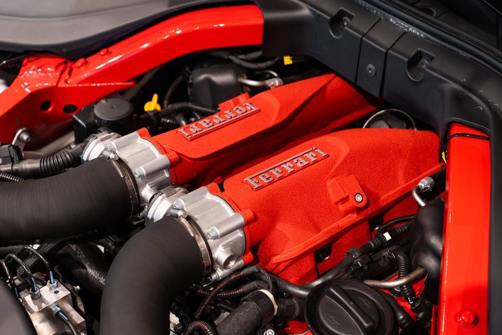 Certified 2020 Ferrari Portofino RWD image 20