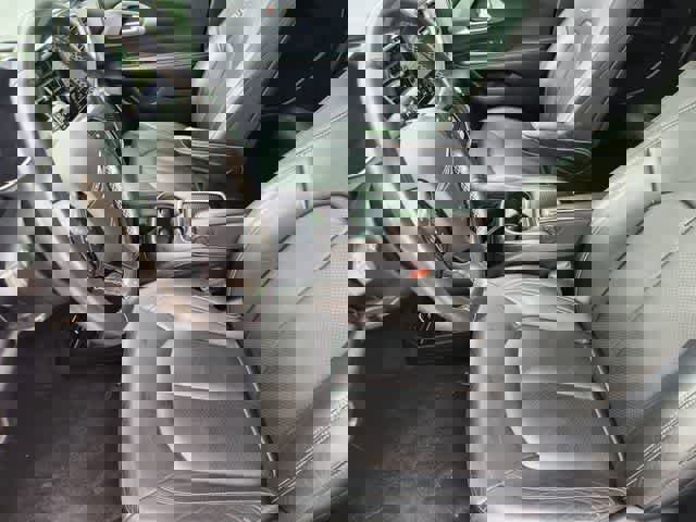 Used 2020 Chrysler Pacifica Touring-L Plus image 11