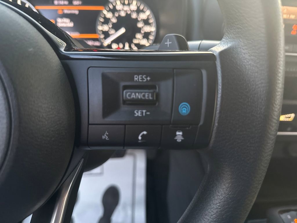 Used 2023 Nissan Rogue SV FWD image 21