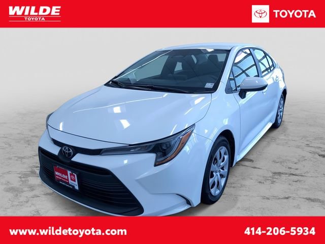 Certified 2025 Toyota Corolla LE image 1