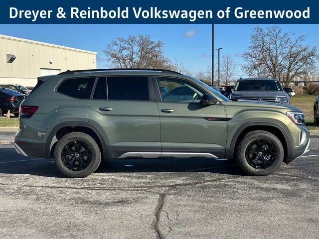 New 2026 Volkswagen Atlas Peak Edition image 8
