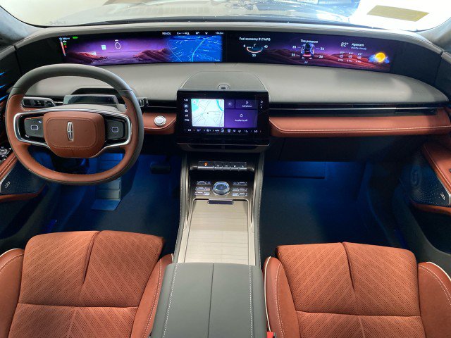 New 2025 Lincoln Nautilus Black Label AWD/4WD image 10