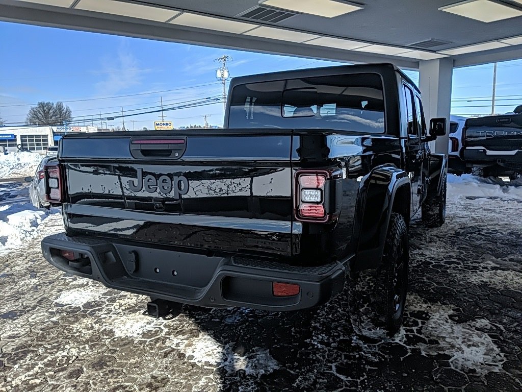 Used 2021 Jeep Gladiator Sport image 5