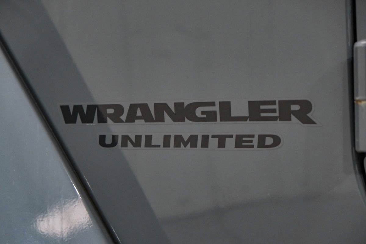 Used 2014 Jeep Wrangler Unlimited Rubicon w/ Connectivity Group image 49