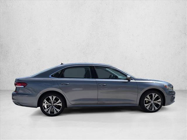 Used 2020 Volkswagen Passat 2.0T SEL FWD image 6