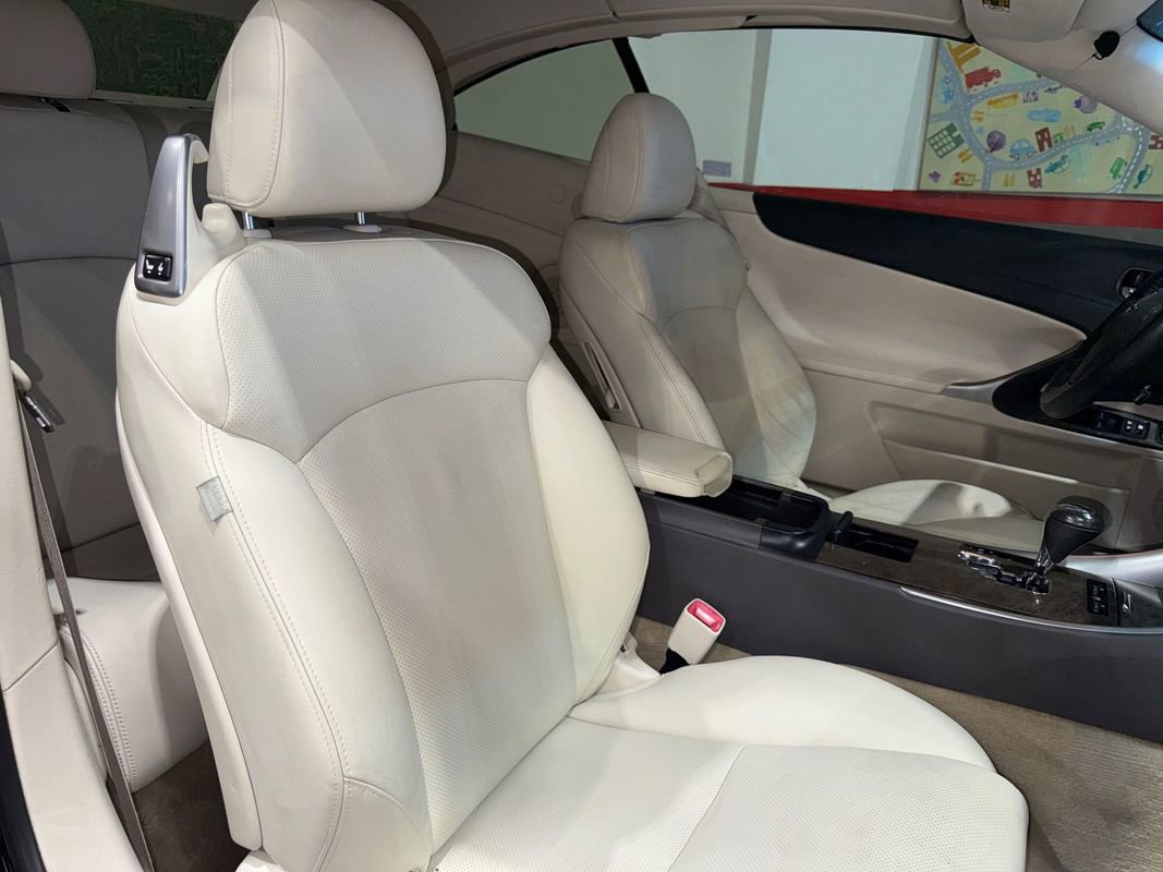 Used 2010 Lexus IS 250C image 86