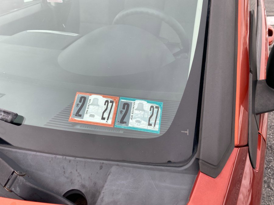 Used 2009 Dodge Caliber SXT image 9