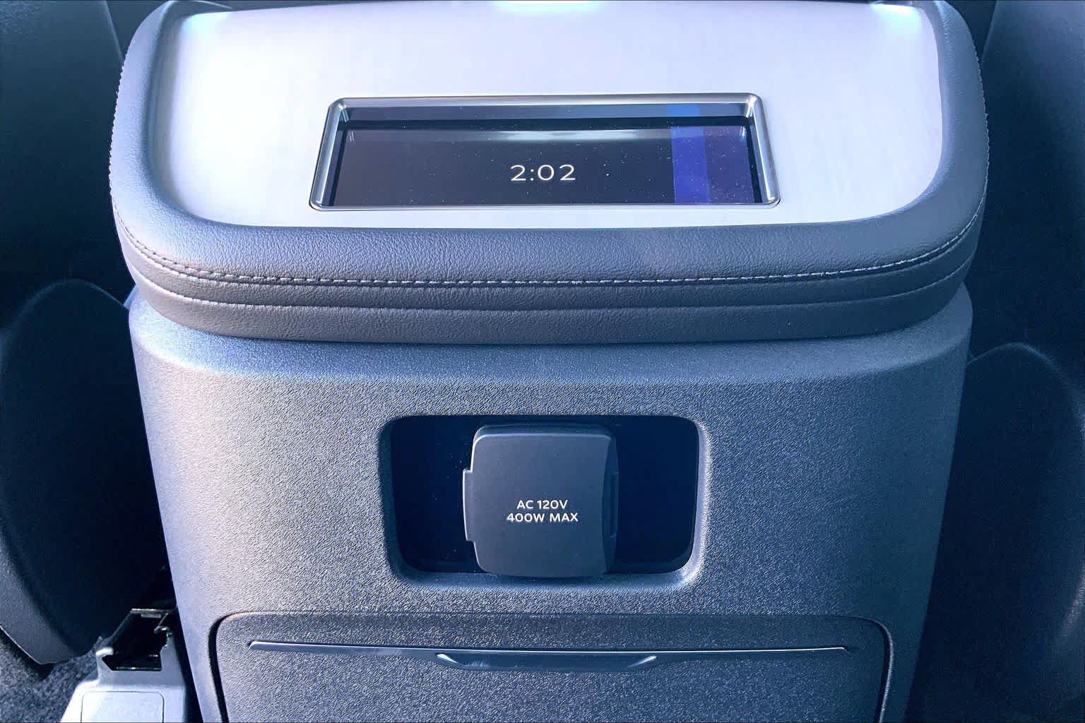 New 2026 Lincoln Navigator Reserve w/ Jet Appearance Package AWD/4WD image 18