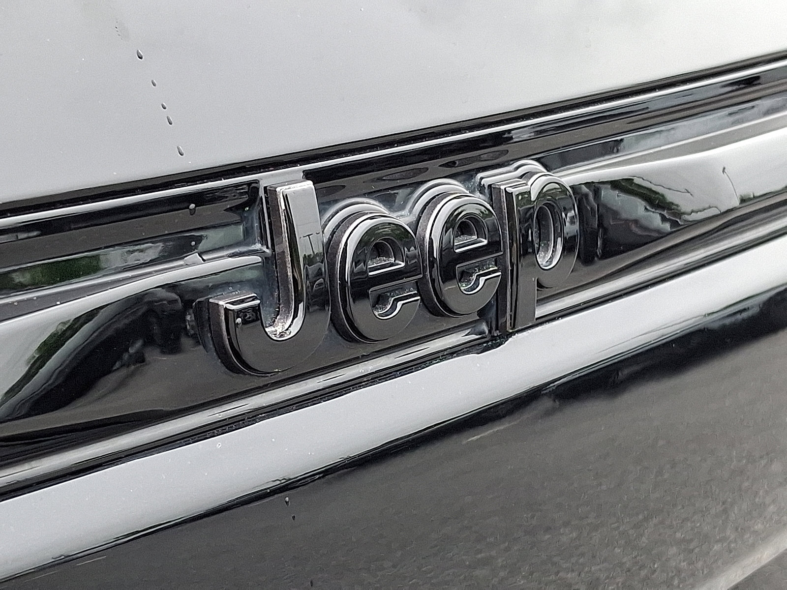 Used 2023 Jeep Grand Cherokee Altitude image 29