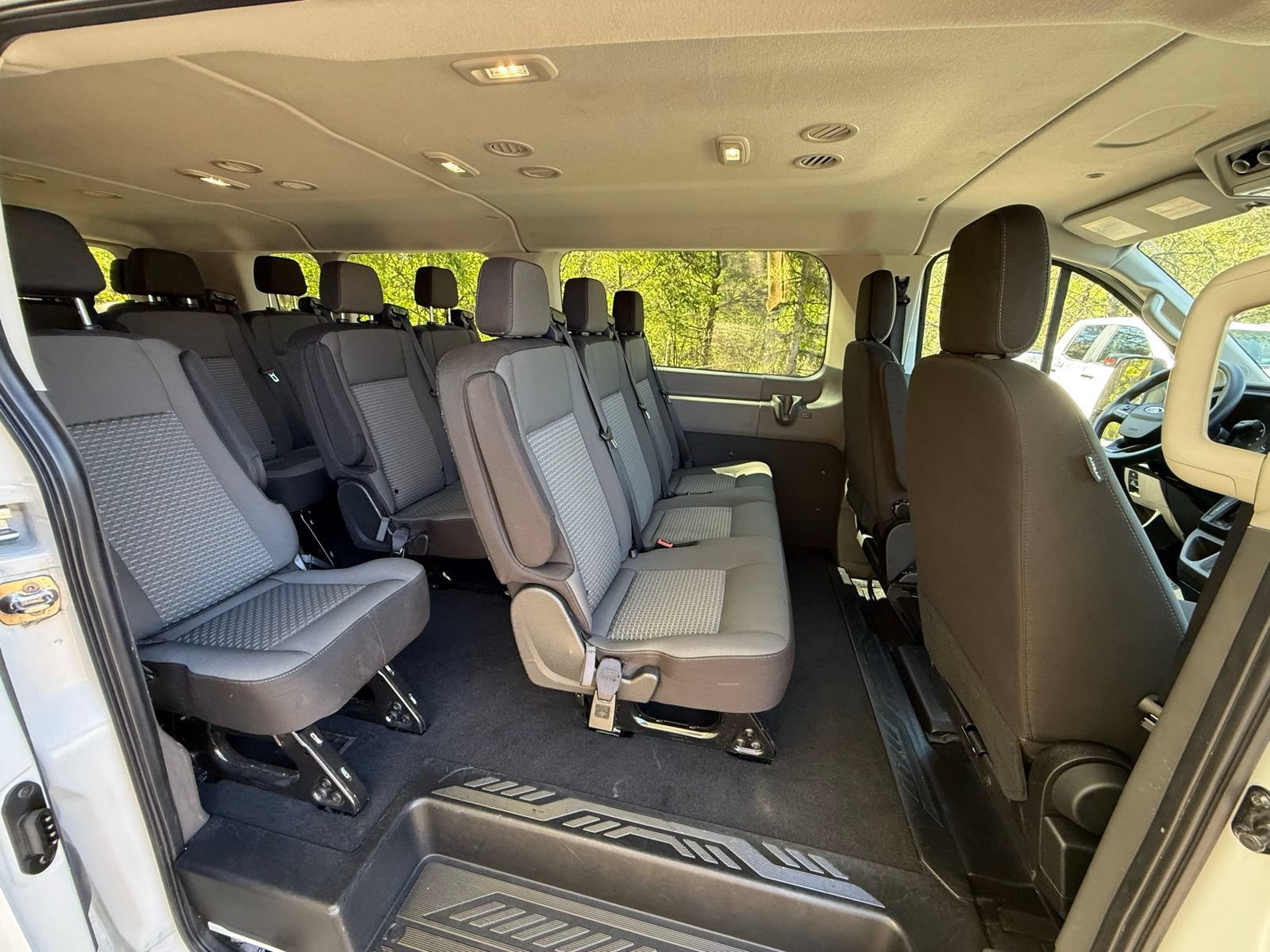 Used 2025 Ford Transit 350 XLT RWD image 6