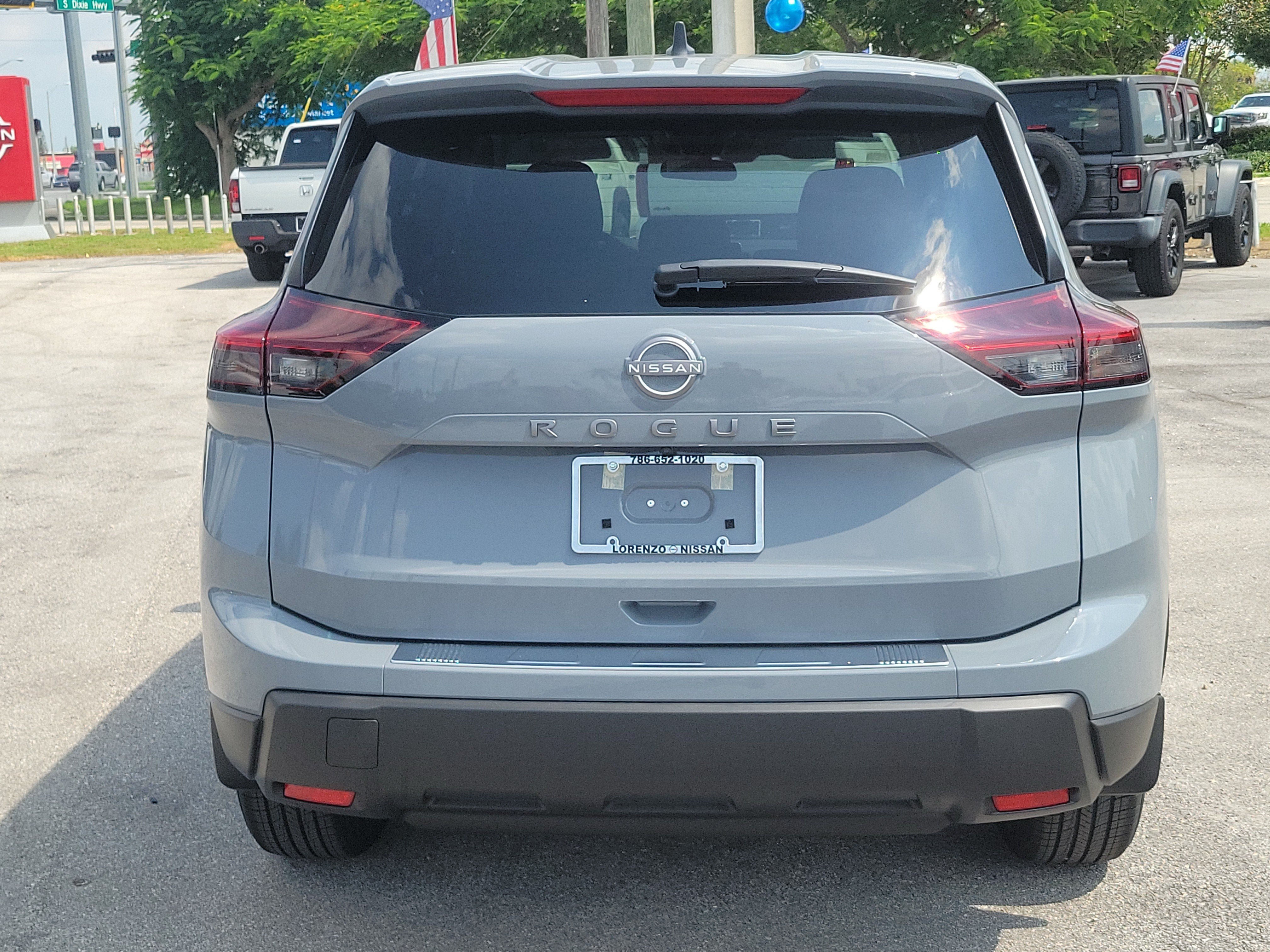 New 2027 Nissan Rogue SV FWD image 5