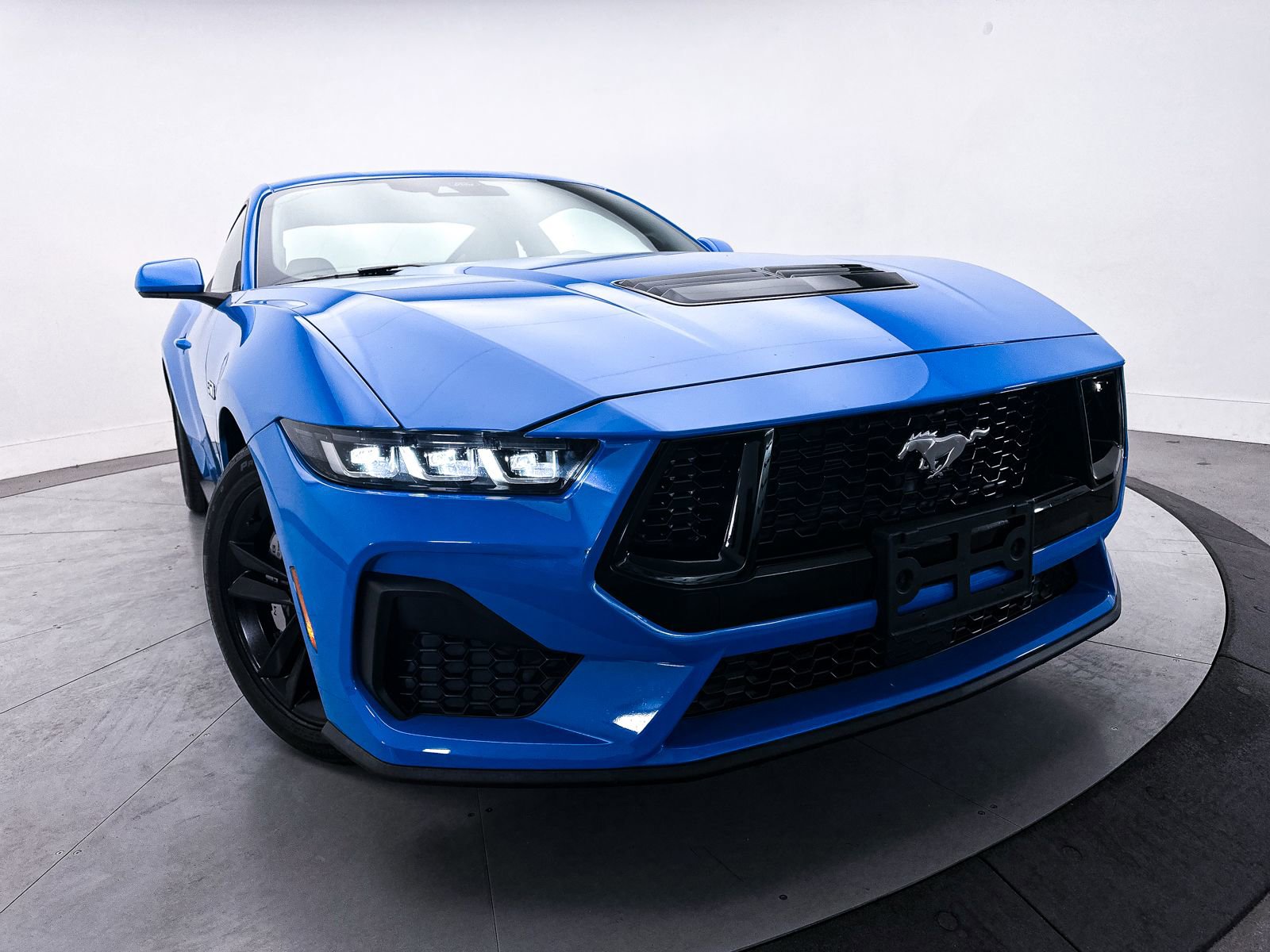 Used 2024 Ford Mustang GT RWD image 6