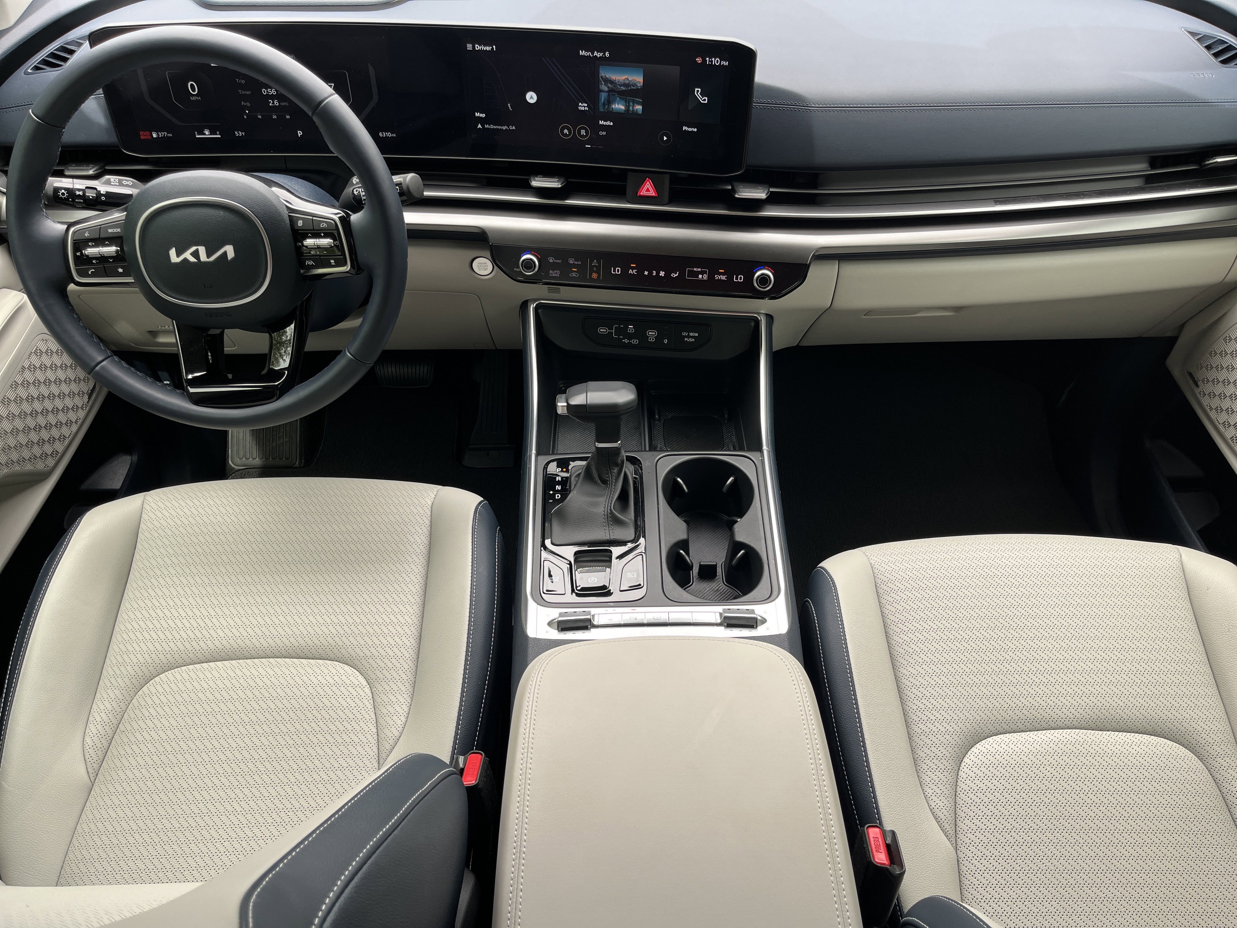 Used 2025 Kia Carnival SX Prestige FWD image 3