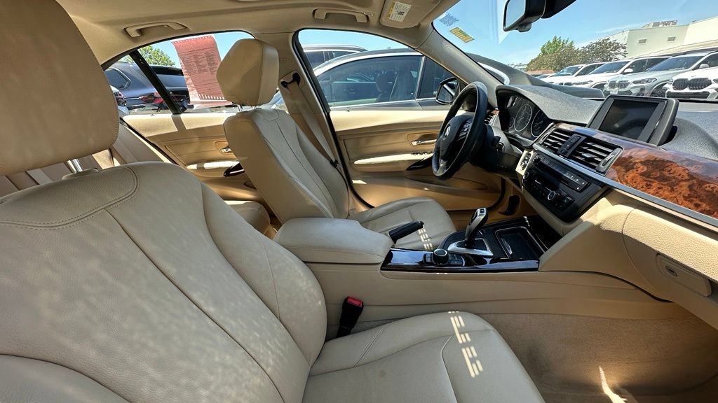 Used 2013 BMW 328i xDrive Sedan AWD/4WD image 5