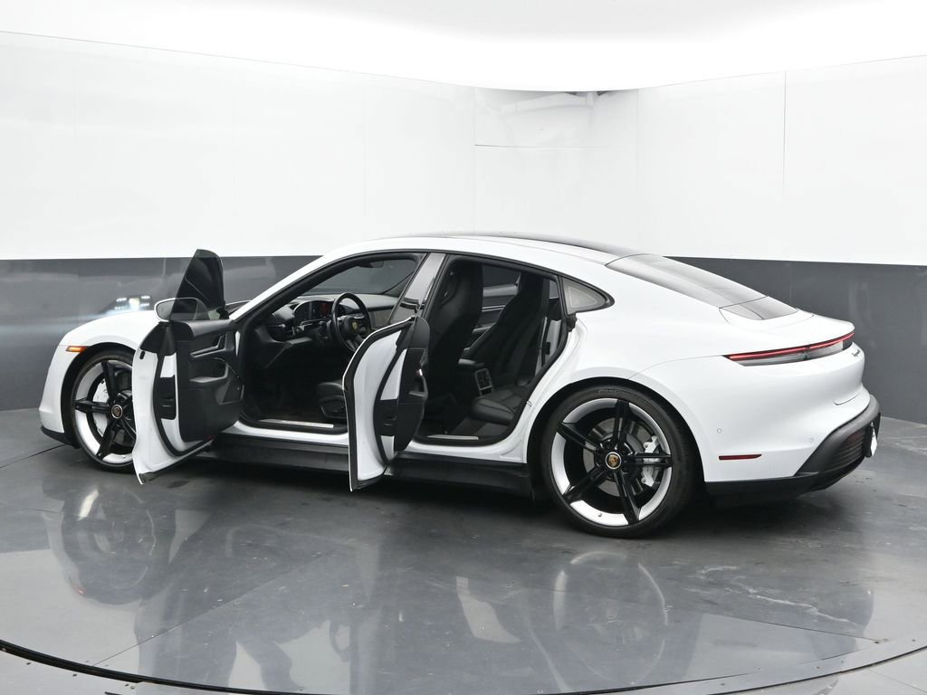 Used 2020 Porsche Taycan 4S image 57