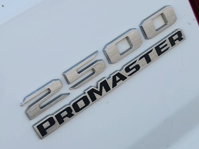 Used 2025 RAM ProMaster 2500 w/ Convenience Group image 9