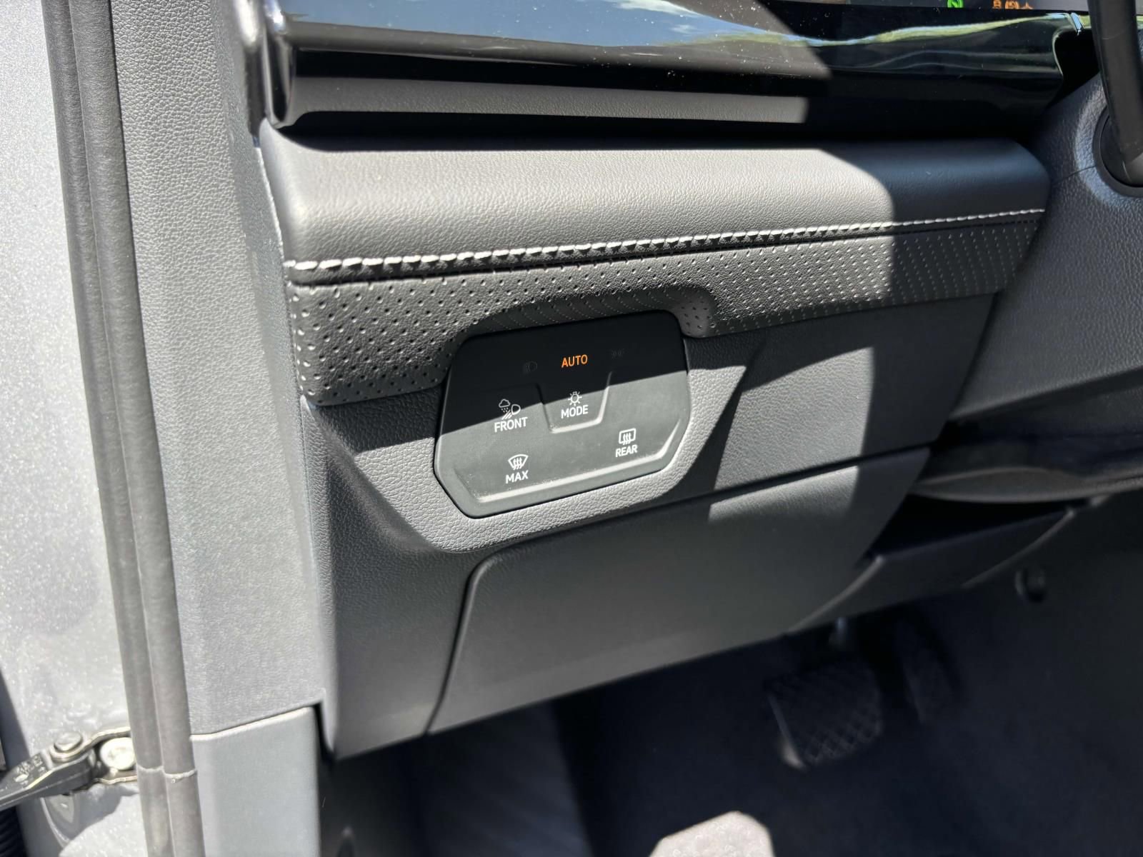 New 2026 Volkswagen Atlas SE image 15