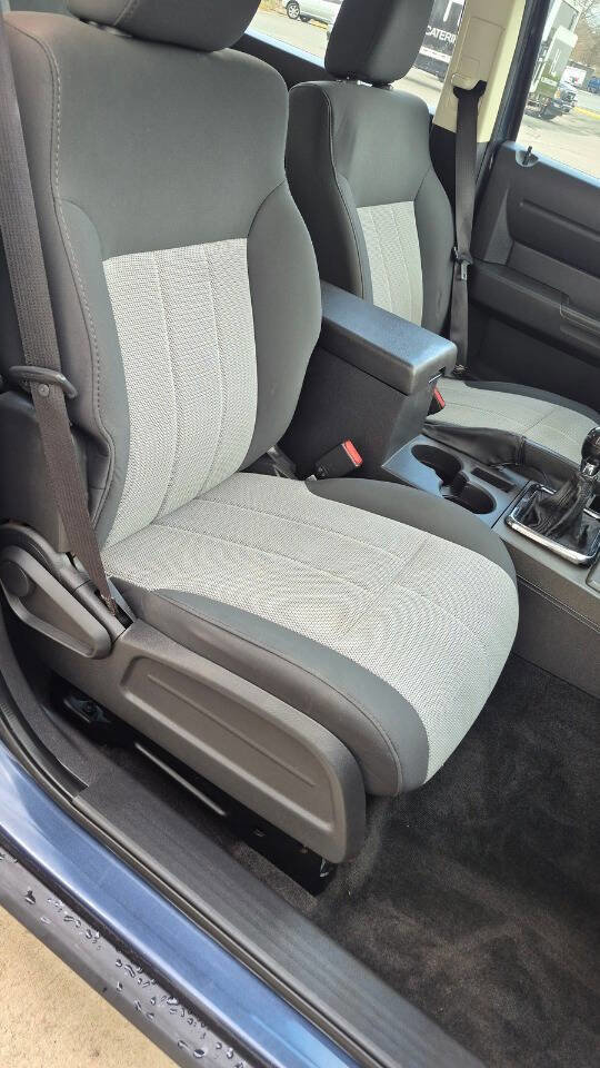 Used 2008 Dodge Nitro SXT image 30