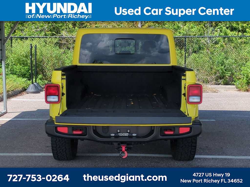 Used 2023 Jeep Gladiator Rubicon w/ Trailer Tow Package AWD/4WD image 12