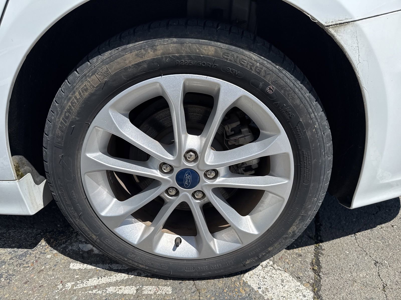 Used 2019 Ford Fusion SE FWD image 19
