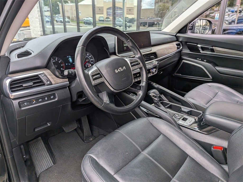 Certified 2022 Kia Telluride EX image 11