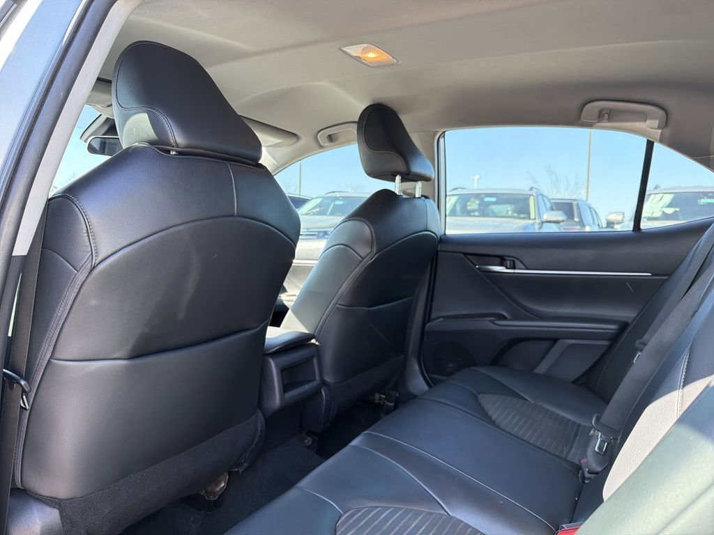 Used 2022 Toyota Camry SE image 13