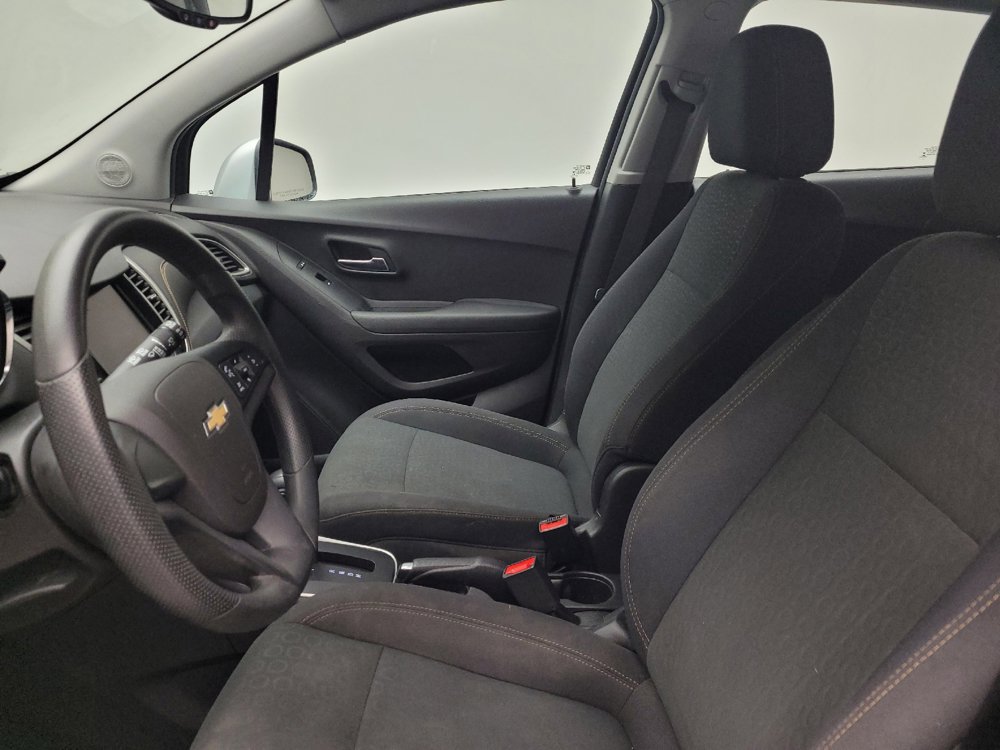 Used 2020 Chevrolet Trax LS FWD image 17
