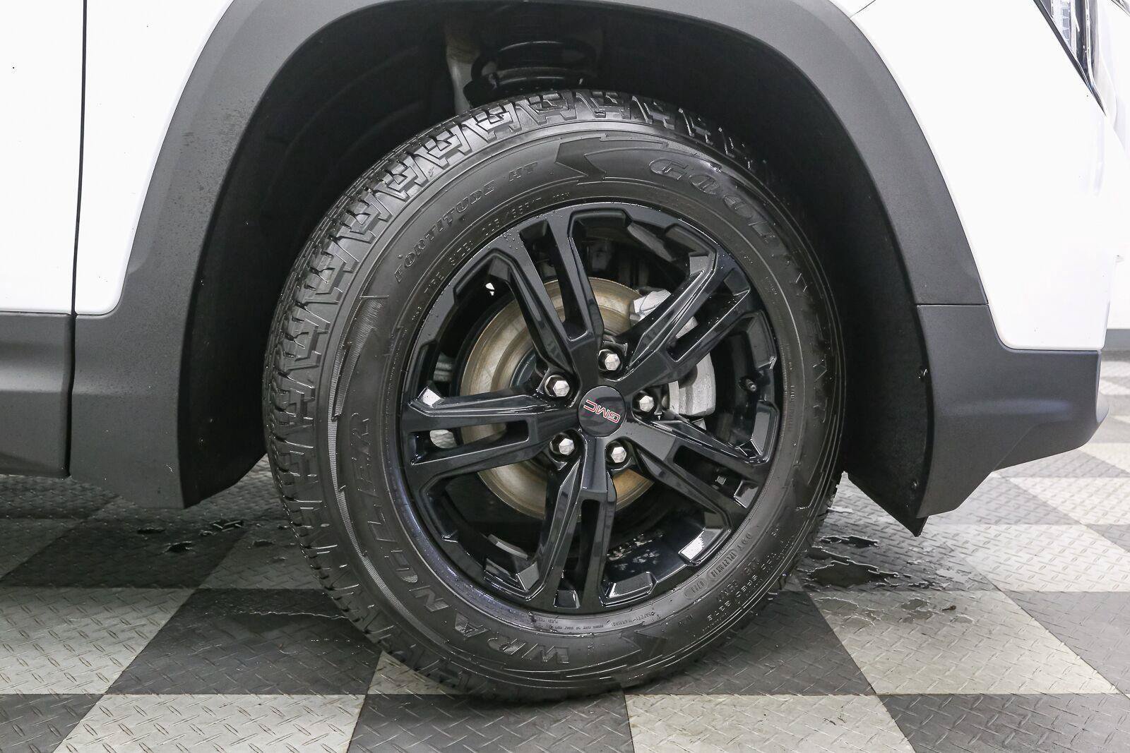 Used 2023 GMC Terrain AT4 AWD/4WD image 18