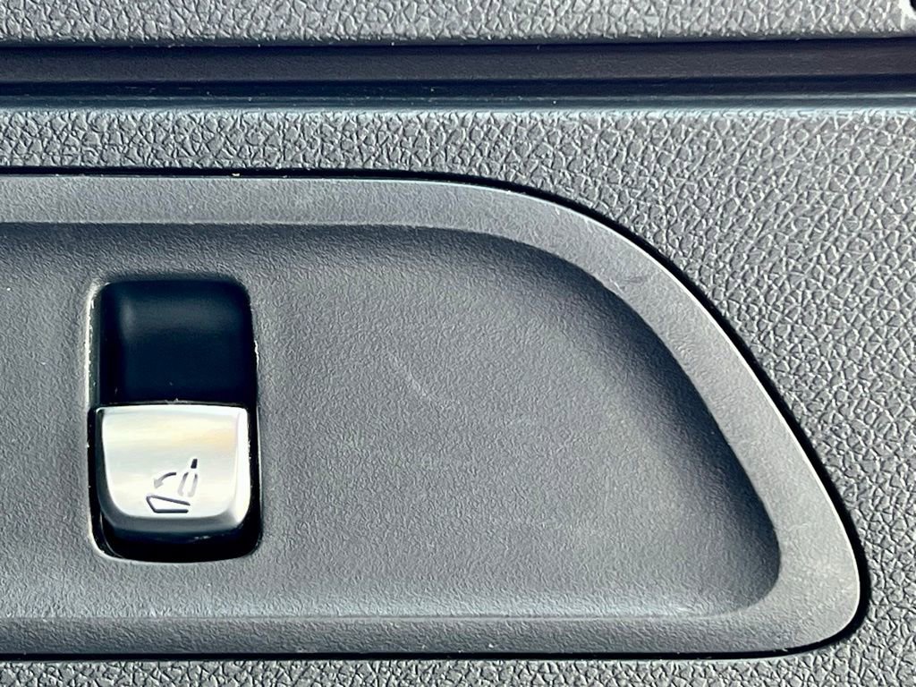 Certified 2022 Mercedes-Benz GLC 300 4MATIC image 41