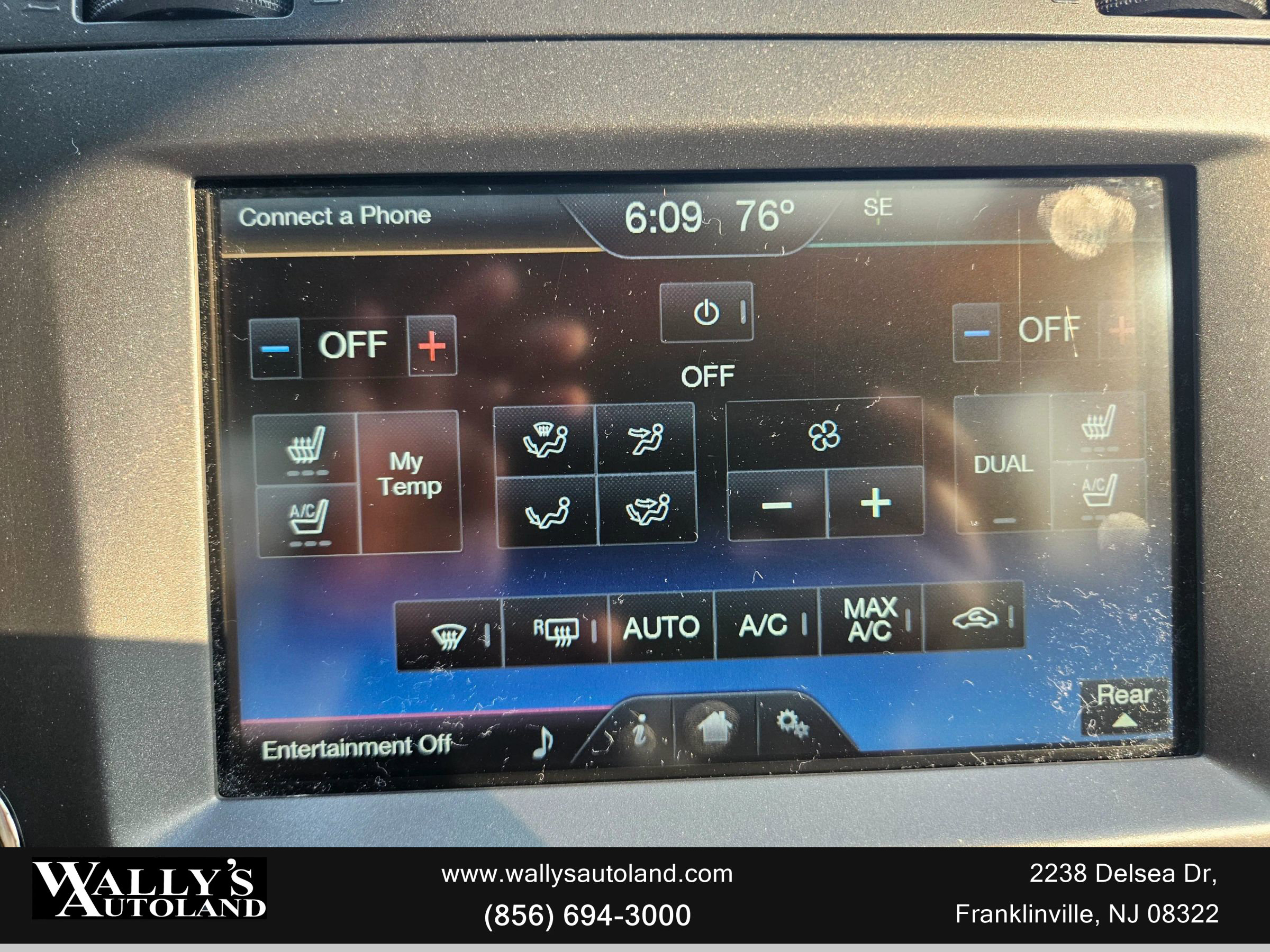 Used 2015 Lincoln Navigator 4WD image 8