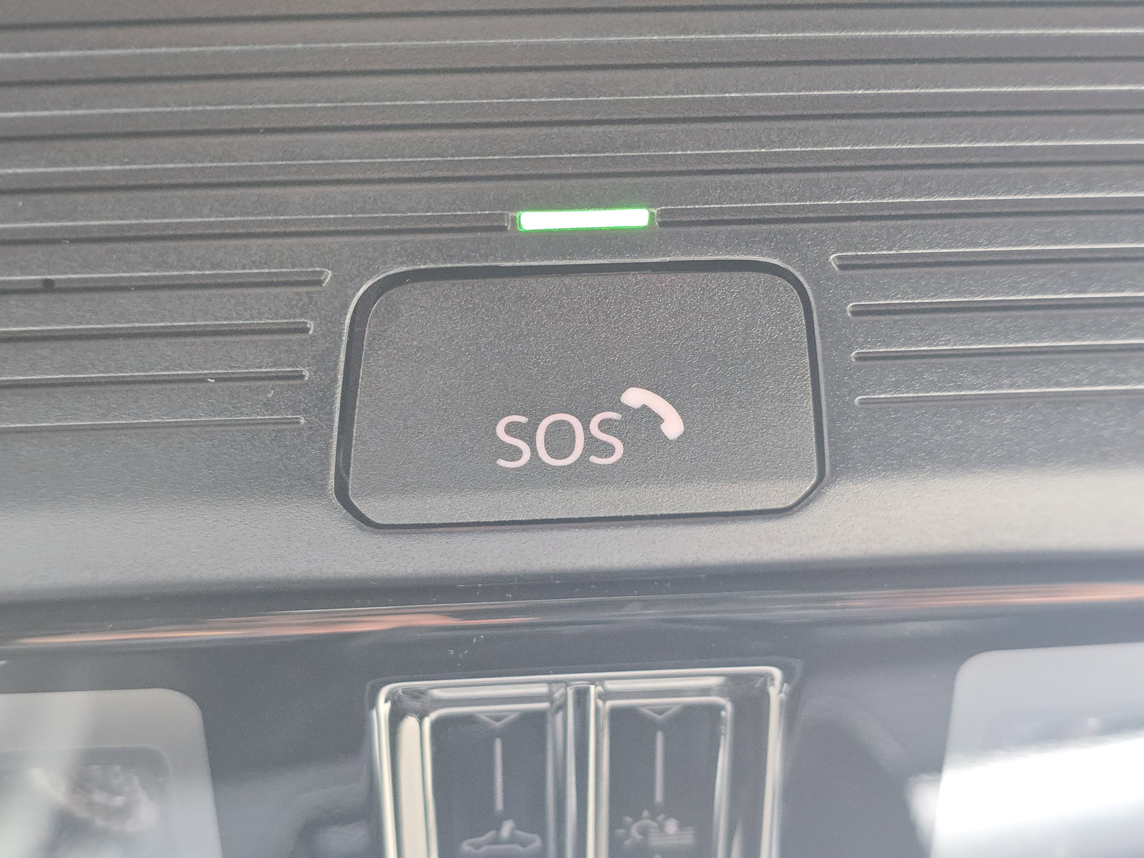 New 2026 Volkswagen Tiguan SE R-Line image 26