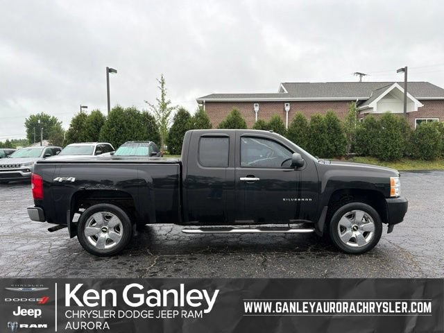Used 2011 Chevrolet Silverado 1500 LT w/ All-Star Edition AWD/4WD image 1