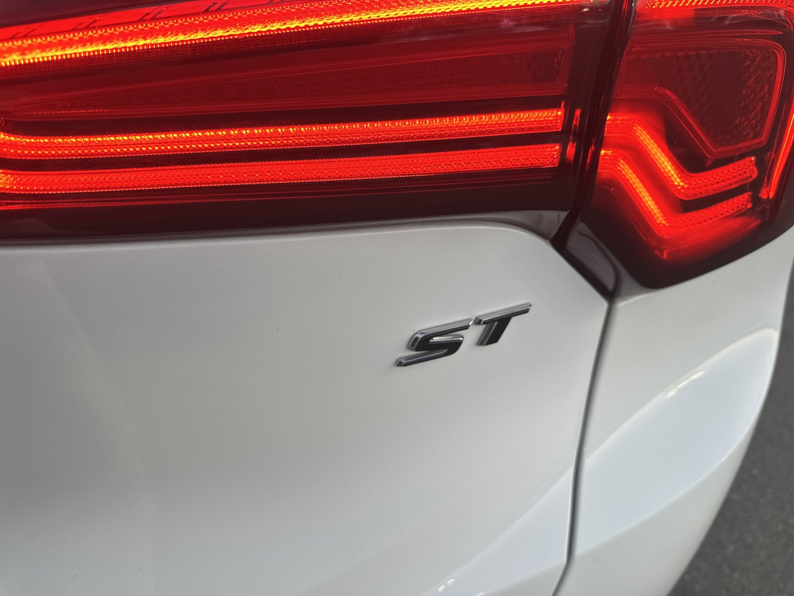 Used 2024 Buick Encore GX Sport Touring w/ Comfort Package image 24