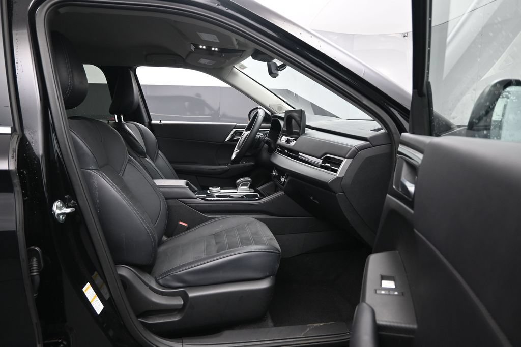 Used 2025 Mitsubishi Outlander SE AWD/4WD image 30
