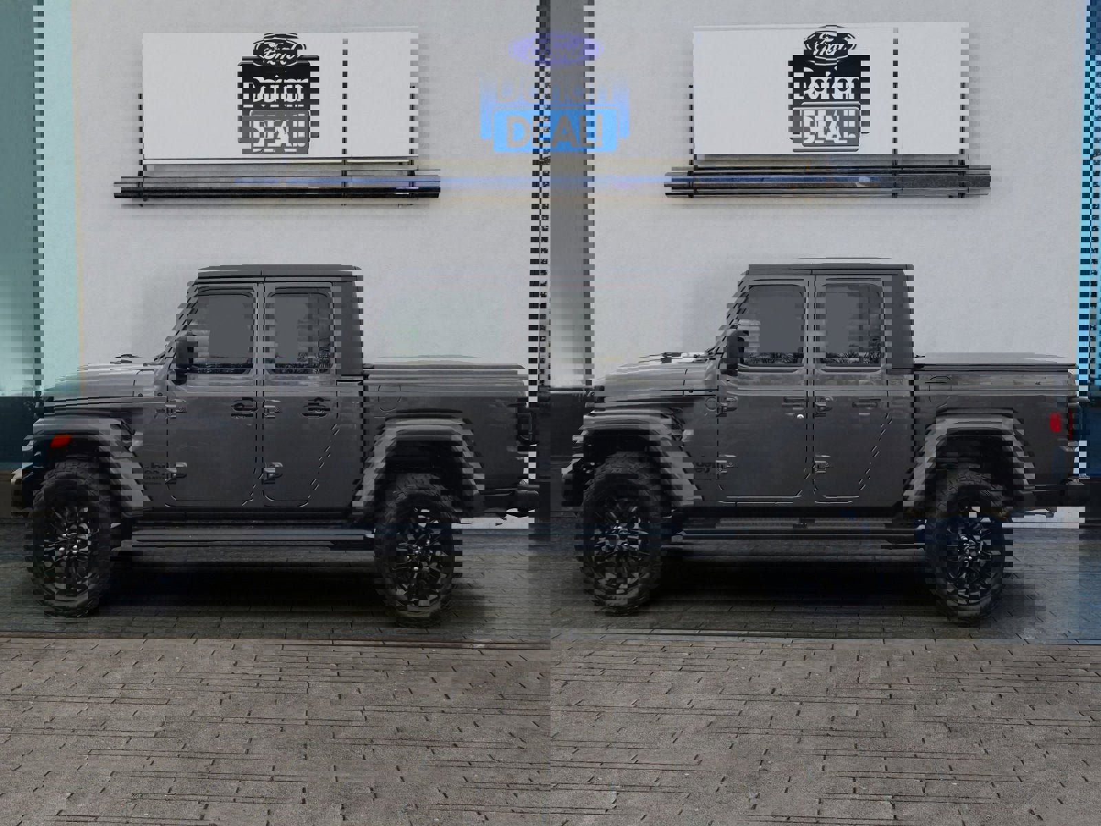 Used 2022 Jeep Gladiator Sport AWD/4WD image 6