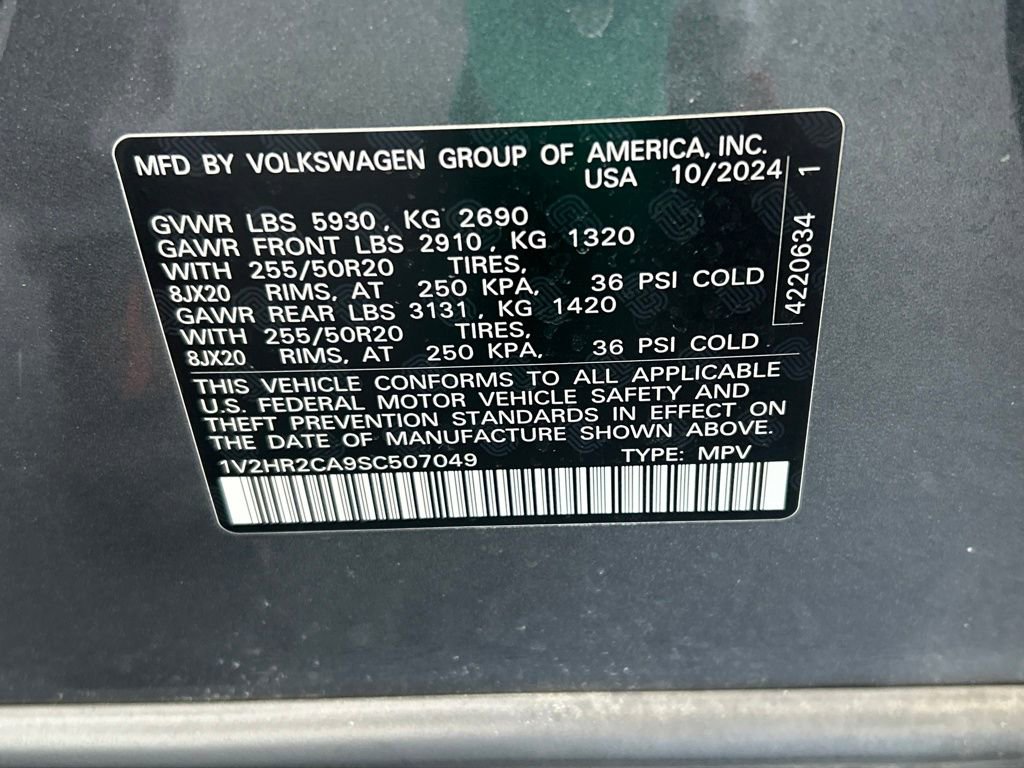 Used 2025 Volkswagen Atlas SE image 37
