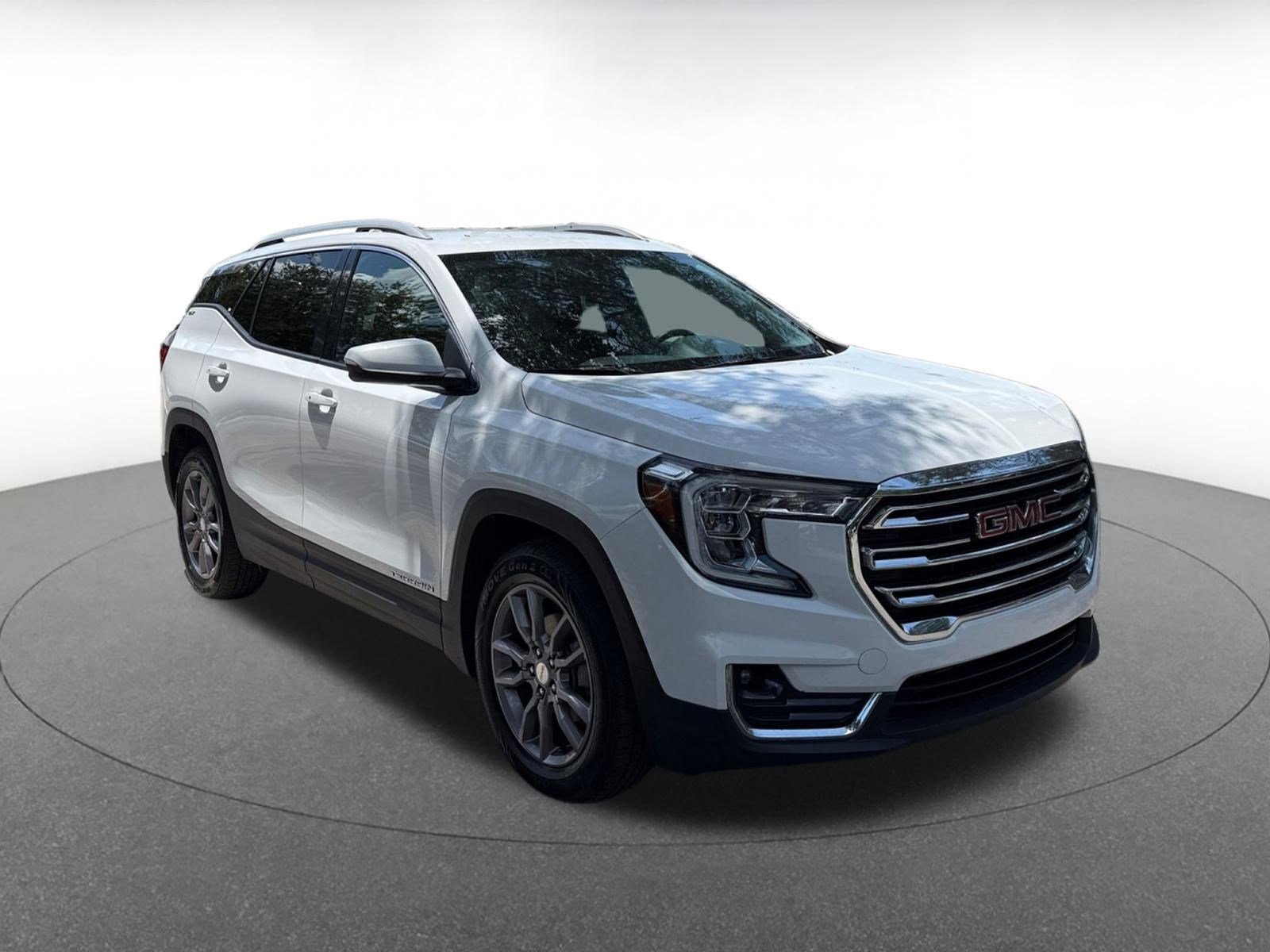 Used 2023 GMC Terrain SLT